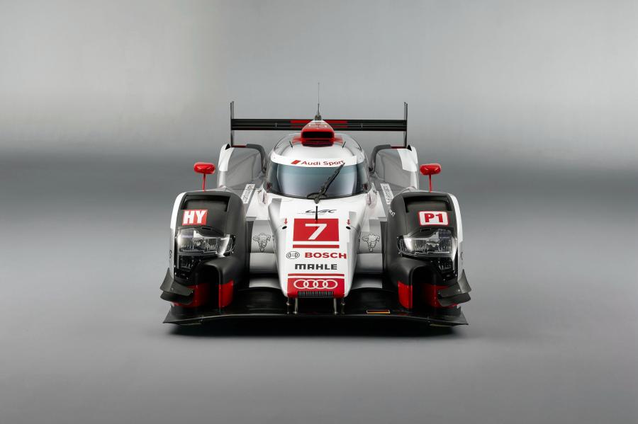  Audi R18 e-Tron Quattro 2015 года  (фото 20 из 25)